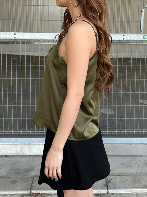 レースサテンキャミトップス