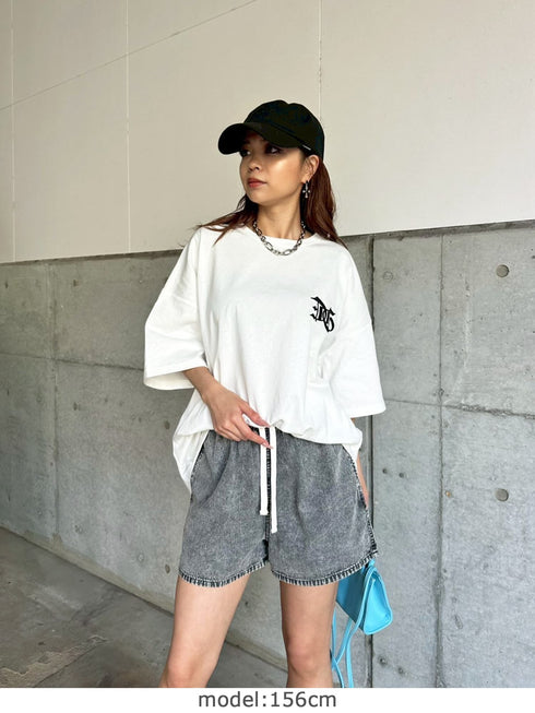 BIG刺繍ユニセックスTシャツⅢ