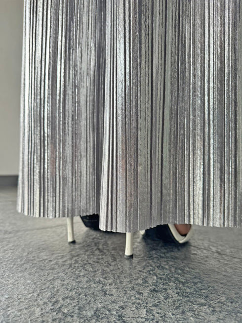 シャイニープリーツワイドパンツ