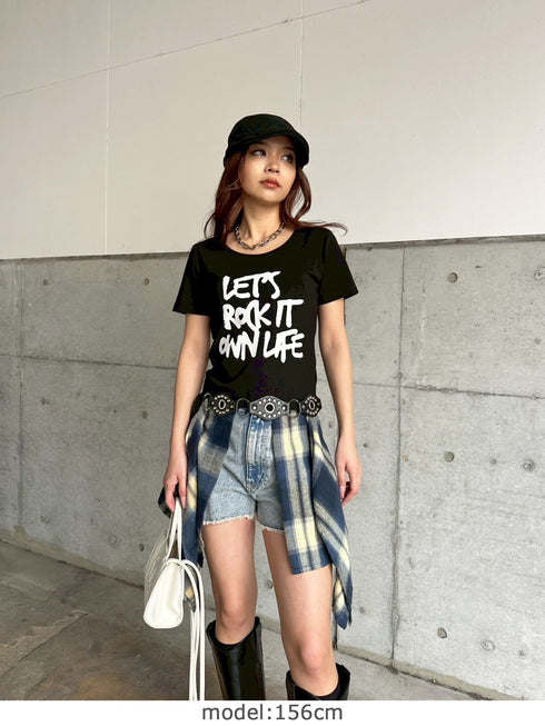 手書き風ロゴTシャツ