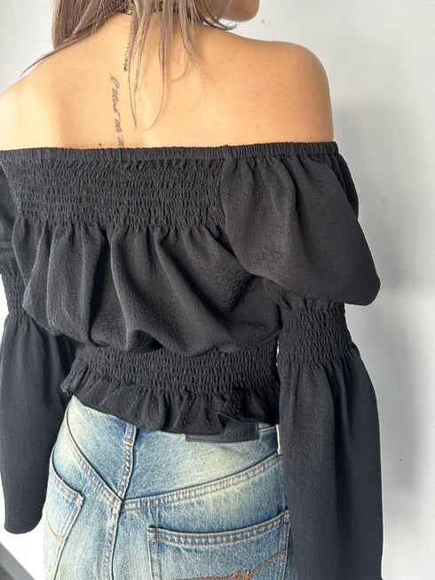 オフショルシャーリングトップス