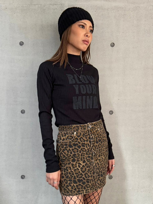 ロゴプリントニットソートップス