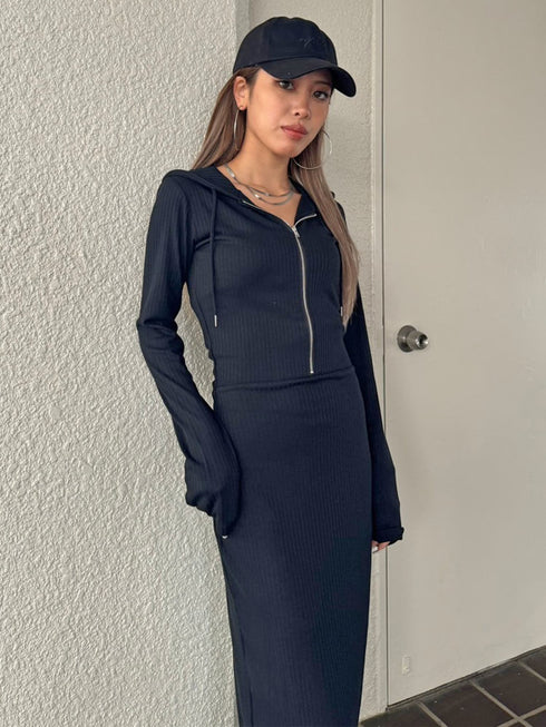 フロントジップリブフーディワンピース