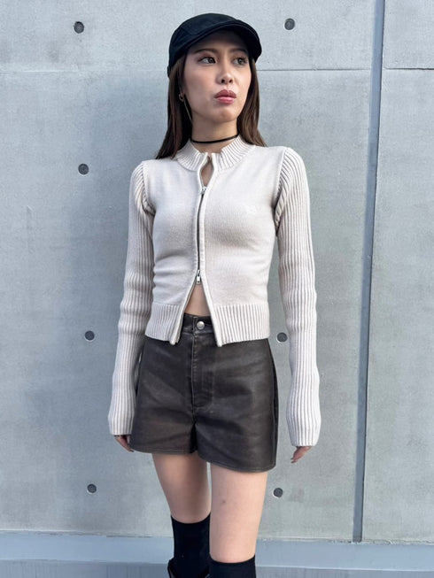 ヴィンテージ風フェイクレザーショートパンツ