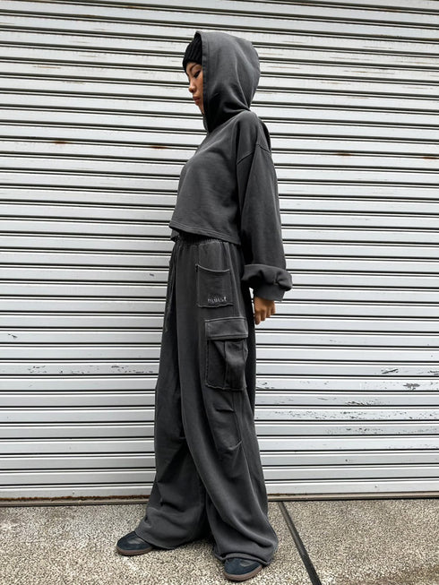 ロゴ刺繍短丈フーディ