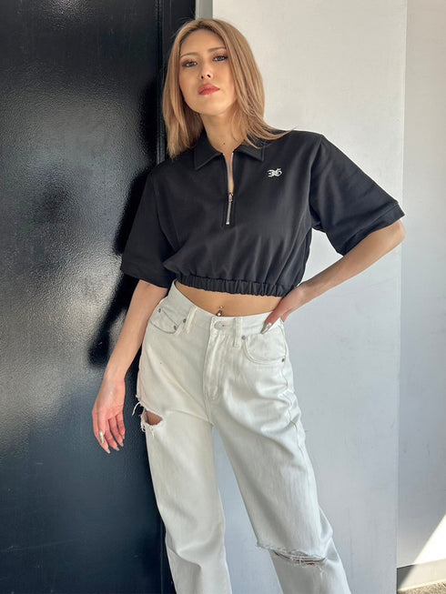 ハーフZIPロゴ刺繍トップス