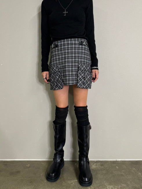 サイドベルトチェック柄スカート