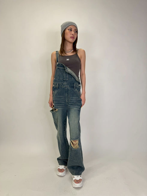 ロゴ刺繍キャミトップ