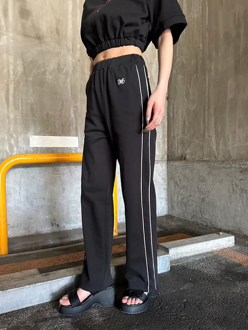 パイピングラインロゴ刺繍ワイドパンツ