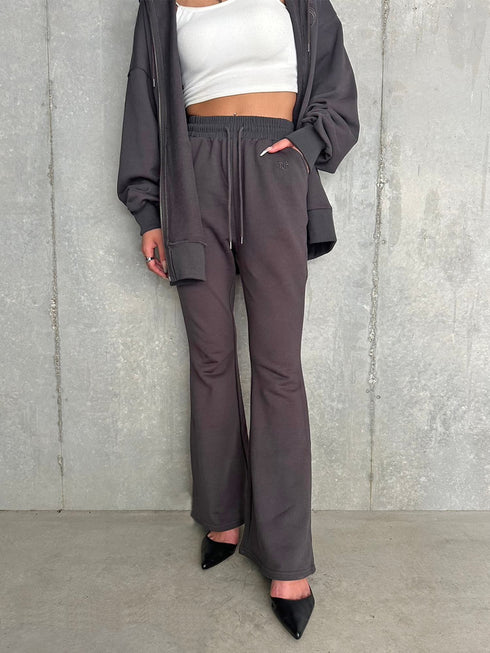 ロゴ刺繍加工風スウェットパンツ