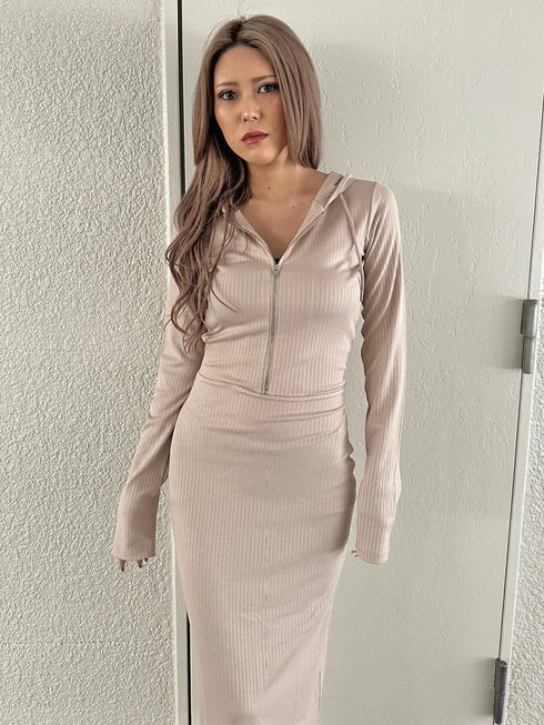 フロントジップリブフーディワンピース