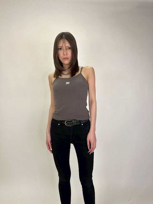 ロゴ刺繍キャミトップ