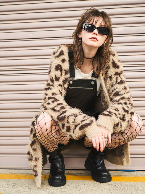 ソフトフェイクレザーサロペット