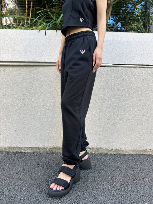 ハートロゴ裏毛パンツ
