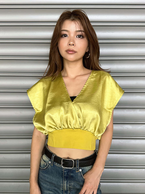 サテンカシュクールトップス