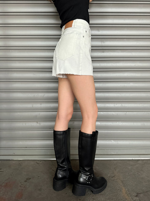 ヘムカットオフショートパンツ