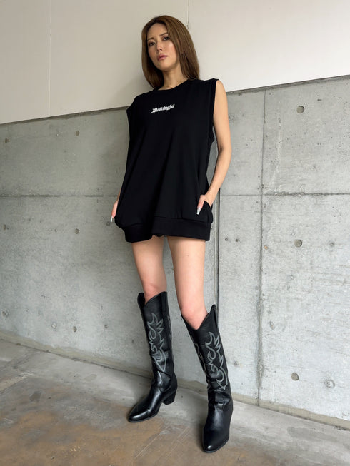 オーバータンクトップ