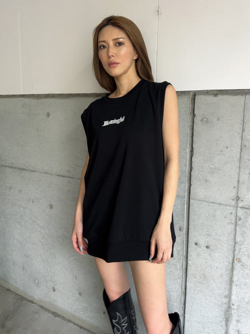 オーバータンクトップ