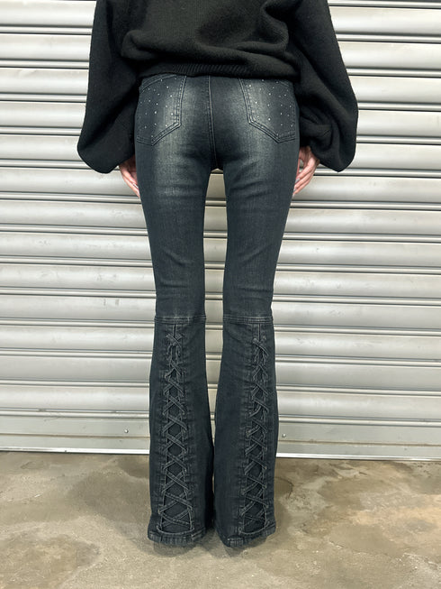 裾レースアップフレアパンツ