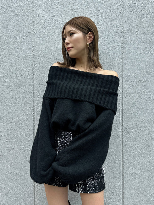 ボリュームオフショルニットトップスⅡ