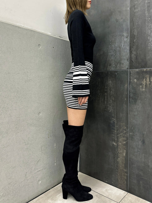 深Vネックボーダーニットワンピース