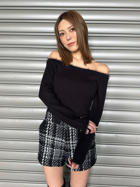 端シャギータイトオフショルニットトップス