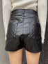 デザインポケットフェイクレザーショートパンツ