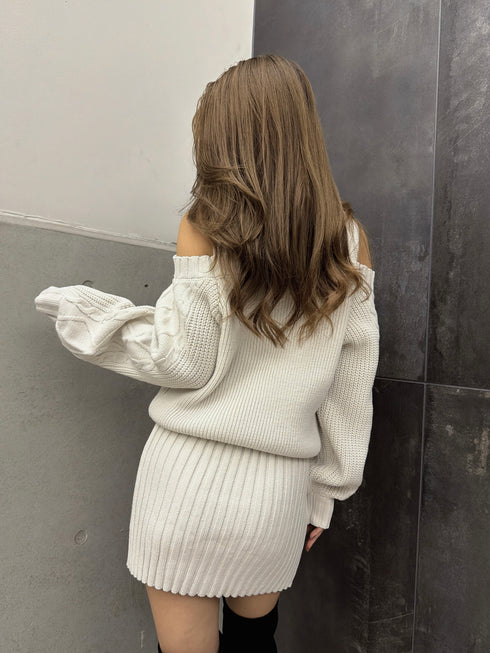 肩開きケーブルミニワンピース