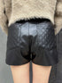 デザインポケットフェイクレザーショートパンツ