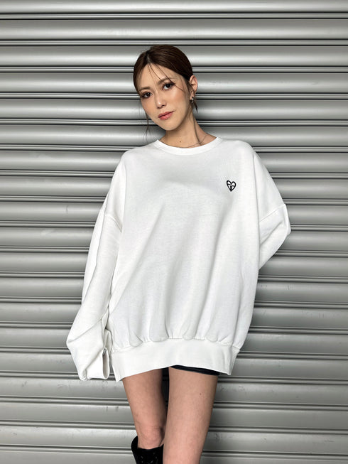 ハートロゴプルオーバー