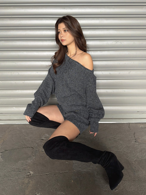 プレート付ワンショルラメニットトップス