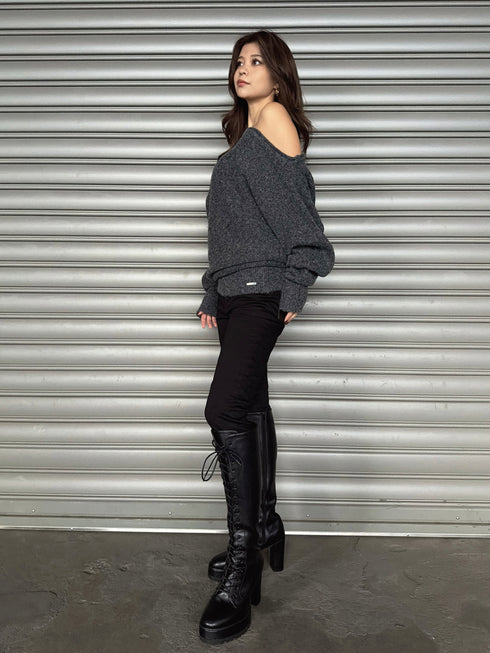 プレート付ワンショルラメニットトップス