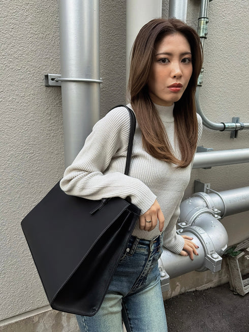 ポーチ付フェイクレザートートバッグ