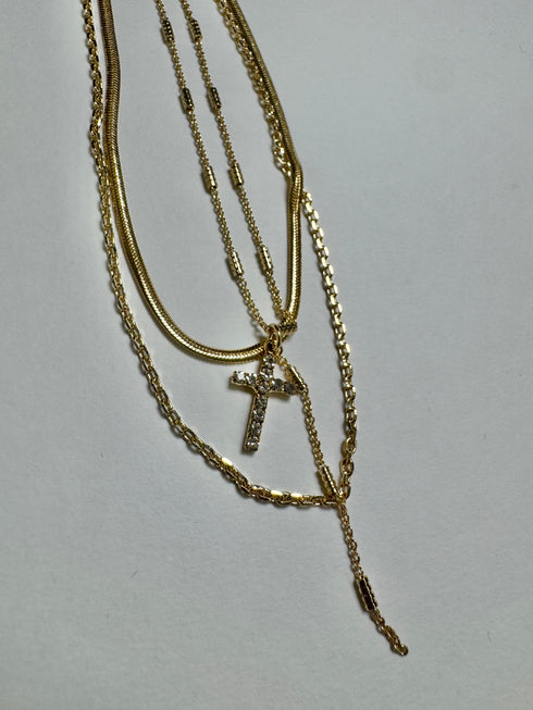 3連ストーンクロスネックレス