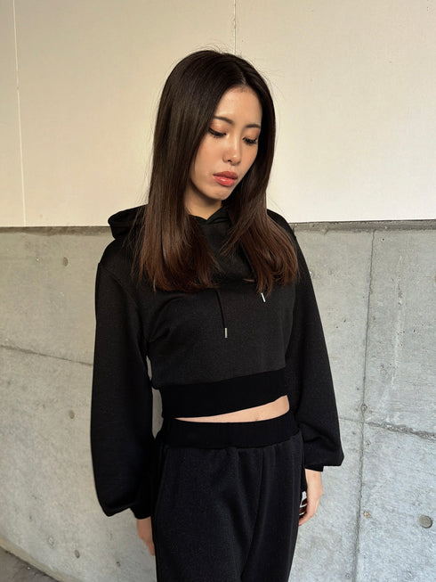 フードロゴラメ裏毛トップス