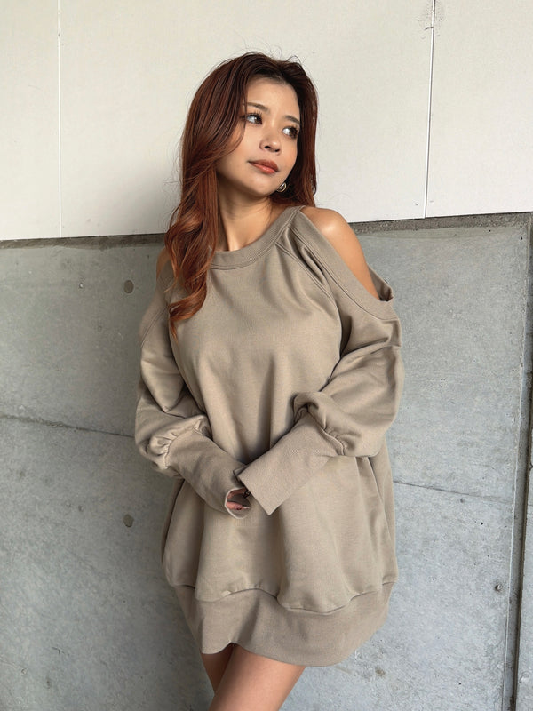 オープンショルダー裏毛トップス