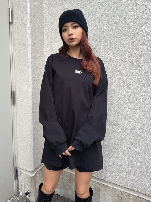 フロント刺繍ユニセックスロンT