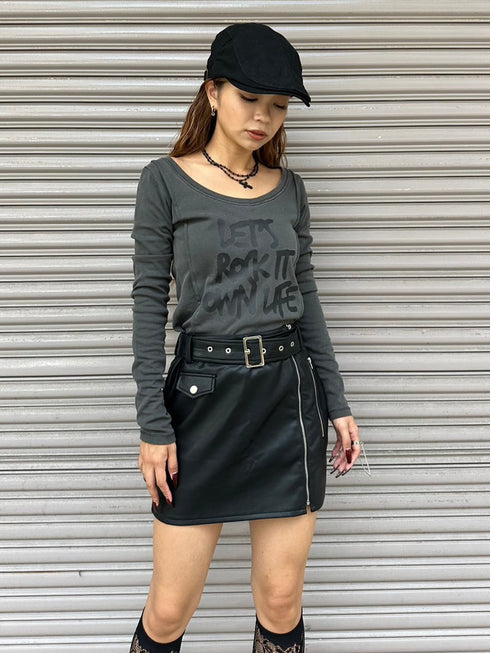 ベルト付フェイクレザータイトミニスカート