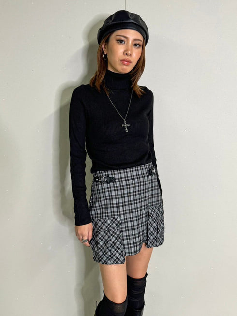 サイドベルトチェック柄スカート