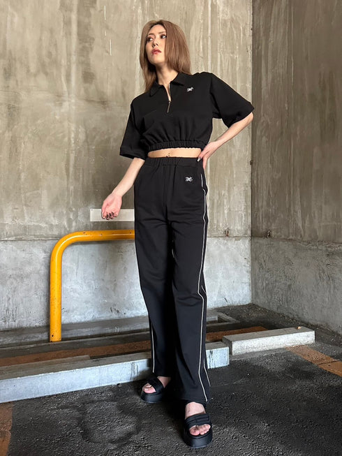 ハーフZIPロゴ刺繍トップス