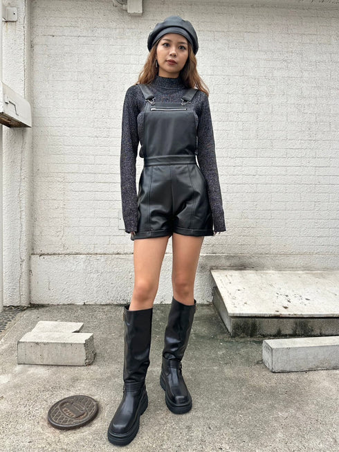 ソフトフェイクレザーサロペット