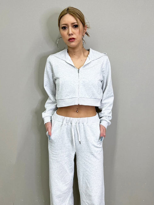 ロゴ刺繍スウェットショートパーカー