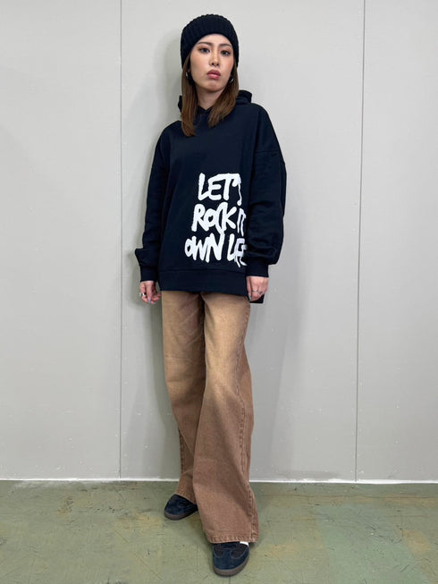 裾ロゴ裏毛トップ