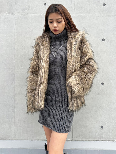 肩開きニットミニワンピース