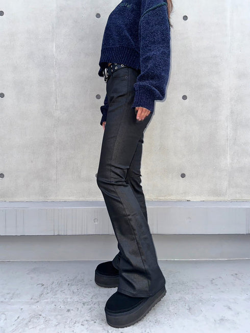 レザーコーティングフレアパンツ