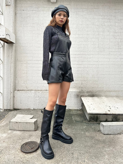 ソフトフェイクレザーサロペット