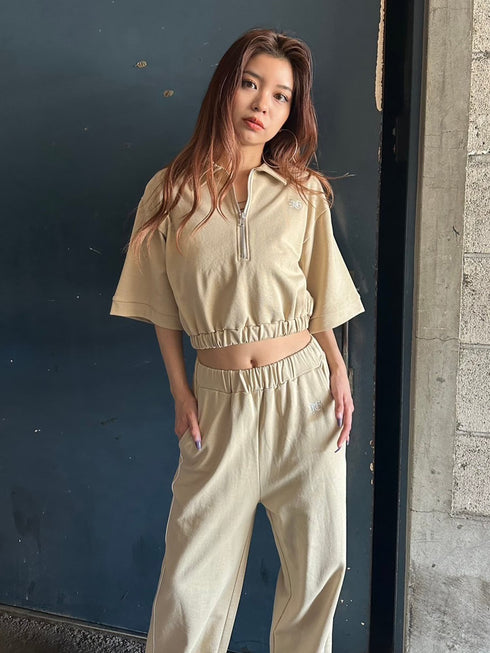 ハーフZIPロゴ刺繍トップス