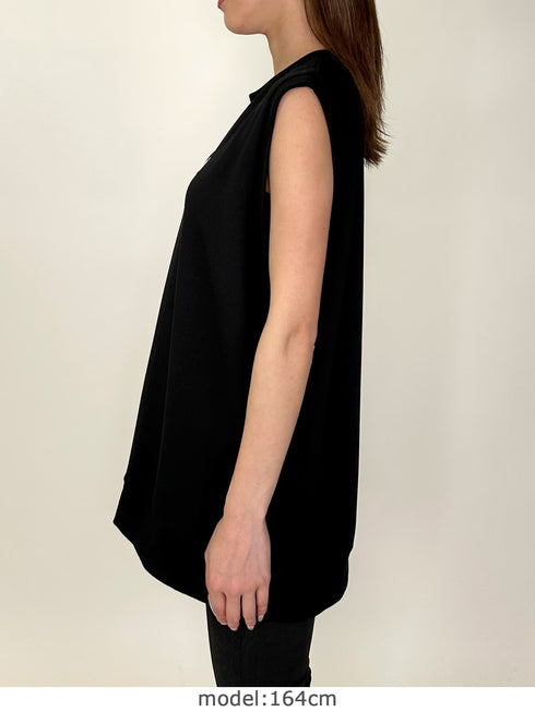 オーバータンクトップ