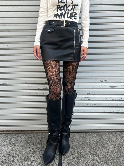 ベルト付フェイクレザータイトミニスカート