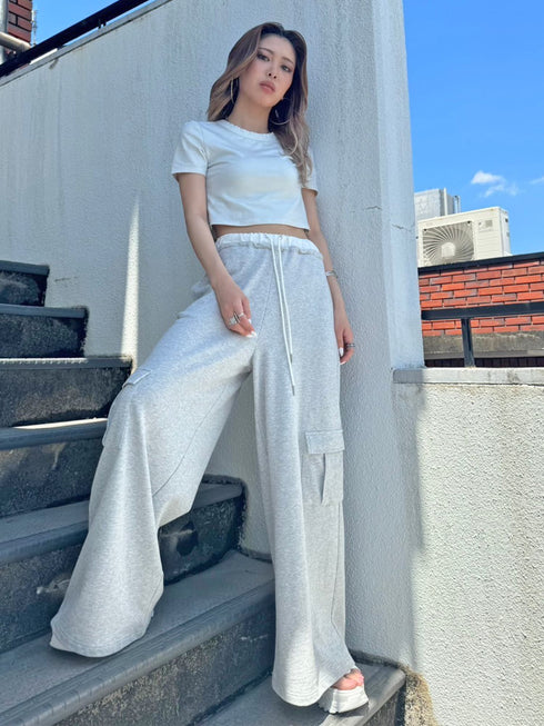 シャイニーショート半袖トップス